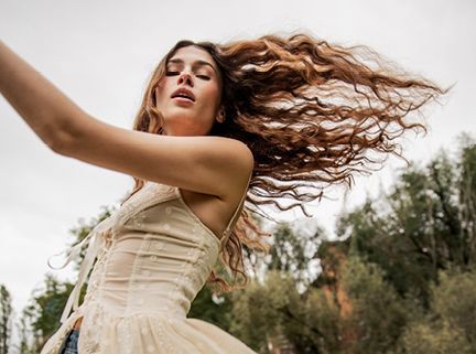 The Reflection Issue The Reflection Issue